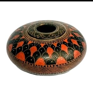 Vtg Indian Lacquer Pipe Rest Ash Knocker Red Black Scale Pattern Made in India